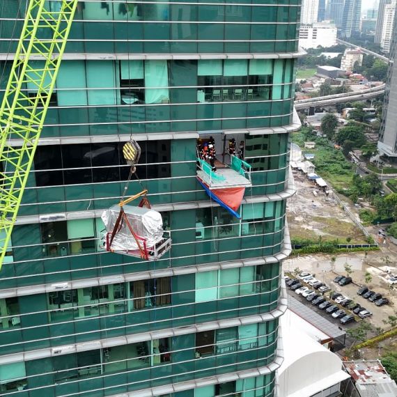 Discover why Why Industry Giants Trust BATE for Complex Medical Deliveries